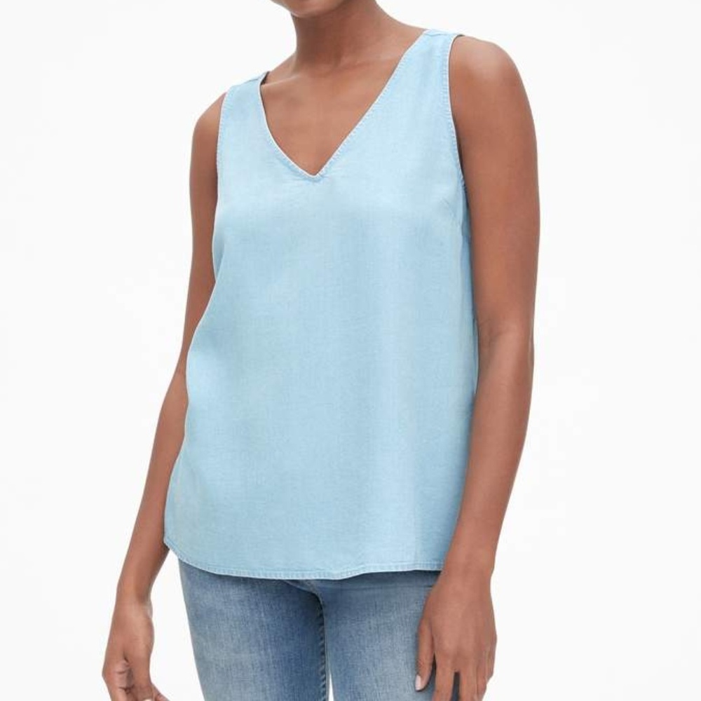 Gap Sleeveless V-Neck Top in TENCEL